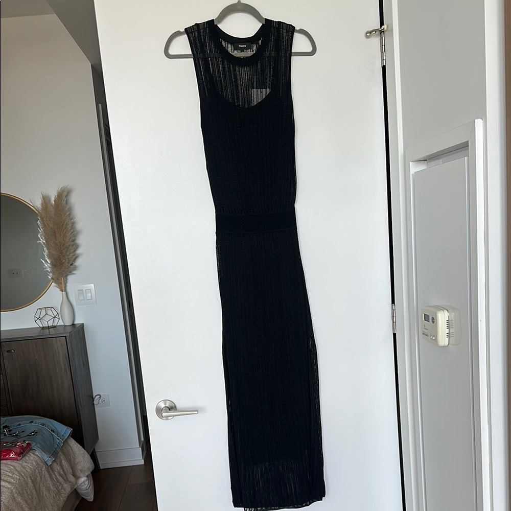 Elegant Black Knit Sleeveless Dress
